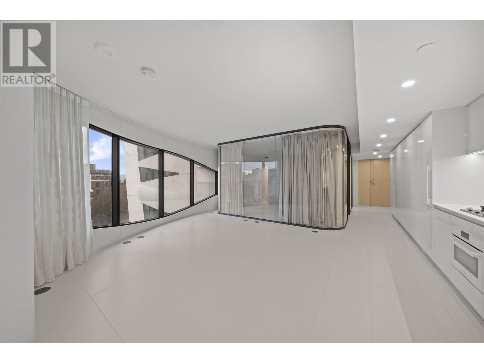 Photo 1 of 702 1033 Nelson Street, Vancouver BC