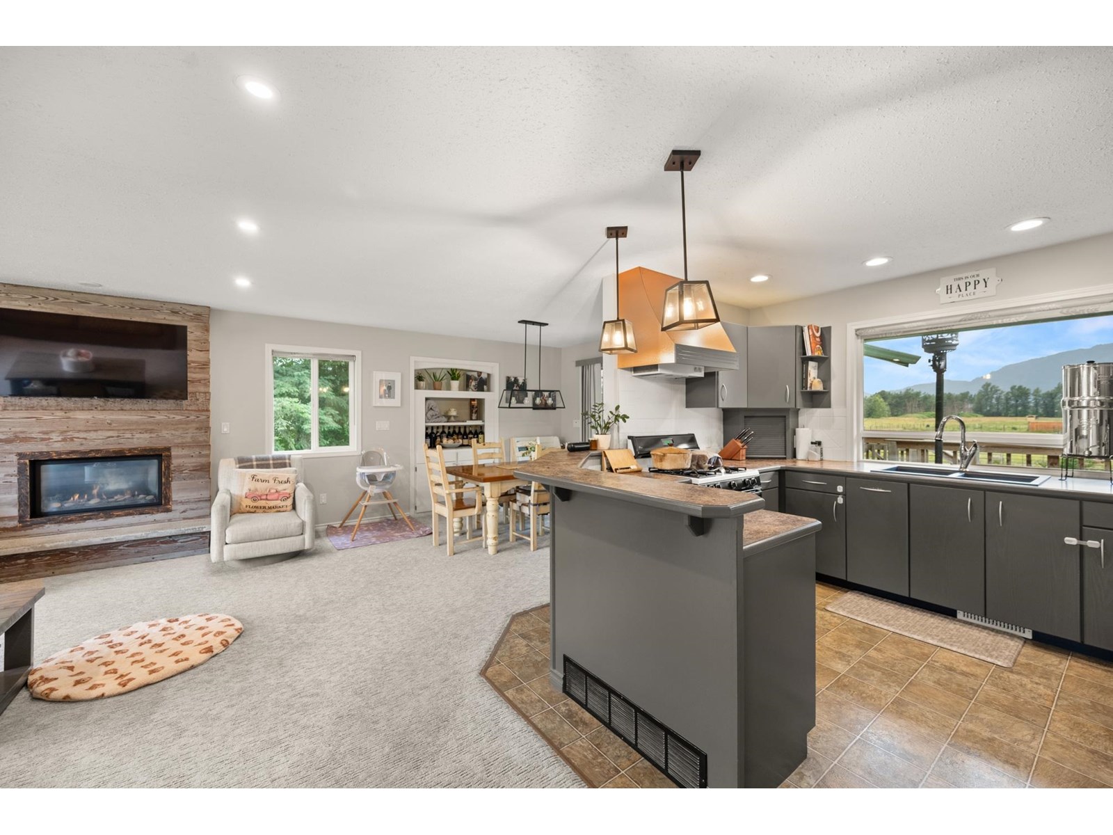 Photo 9 of 5063 Boundary Road, Abbotsford BC