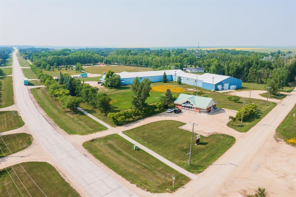 Photo 14 of 1077 26 Highway Highway, St Francois Xavier MB
