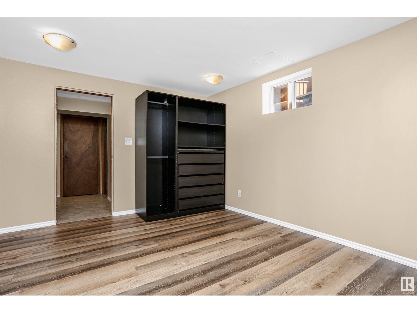 Photo 21 of 5908 106 Av Nw, Edmonton AB