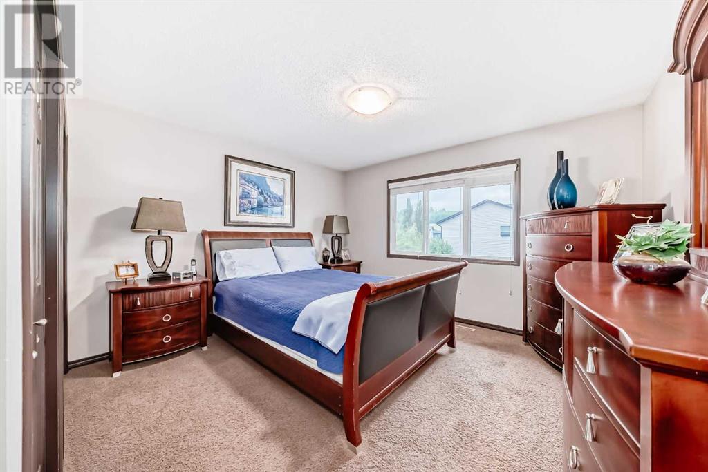 Single Family House for Sale in  Chaparral Valley Drive SE Chaparral Calgary 