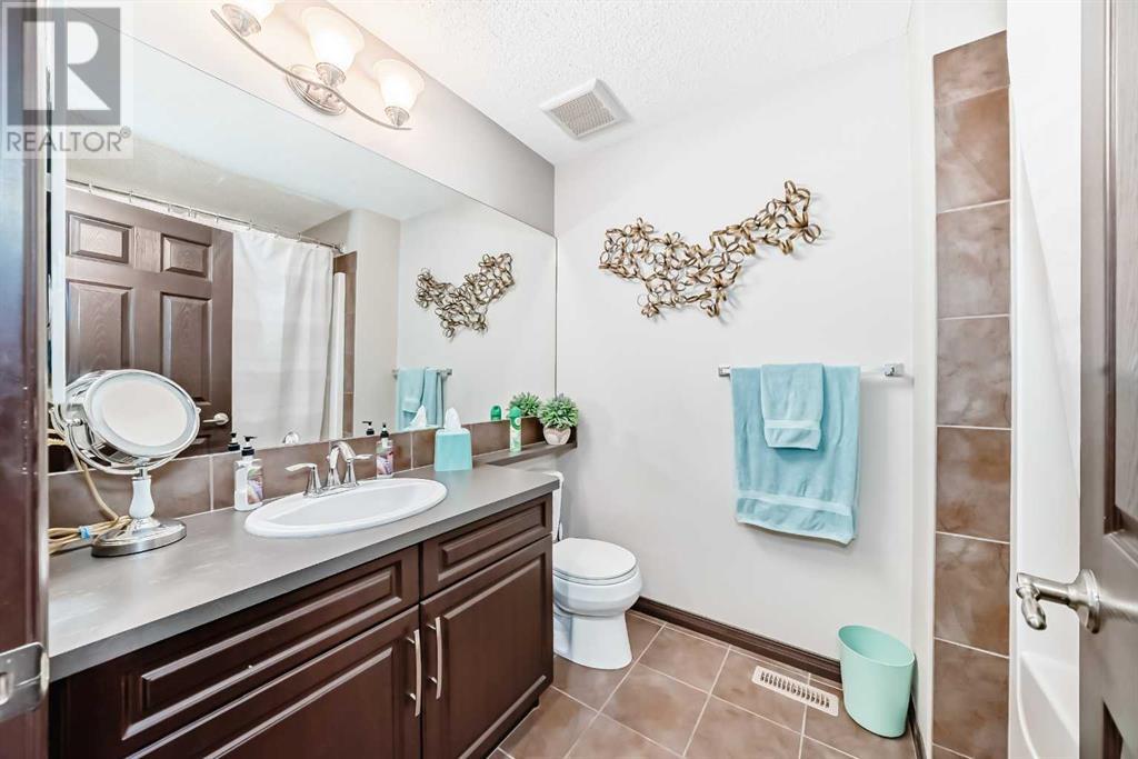 Single Family House for Sale in  Chaparral Valley Drive SE Chaparral Calgary 