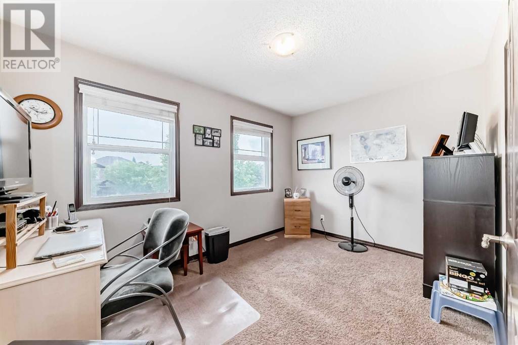 Single Family House for Sale in  Chaparral Valley Drive SE Chaparral Calgary 