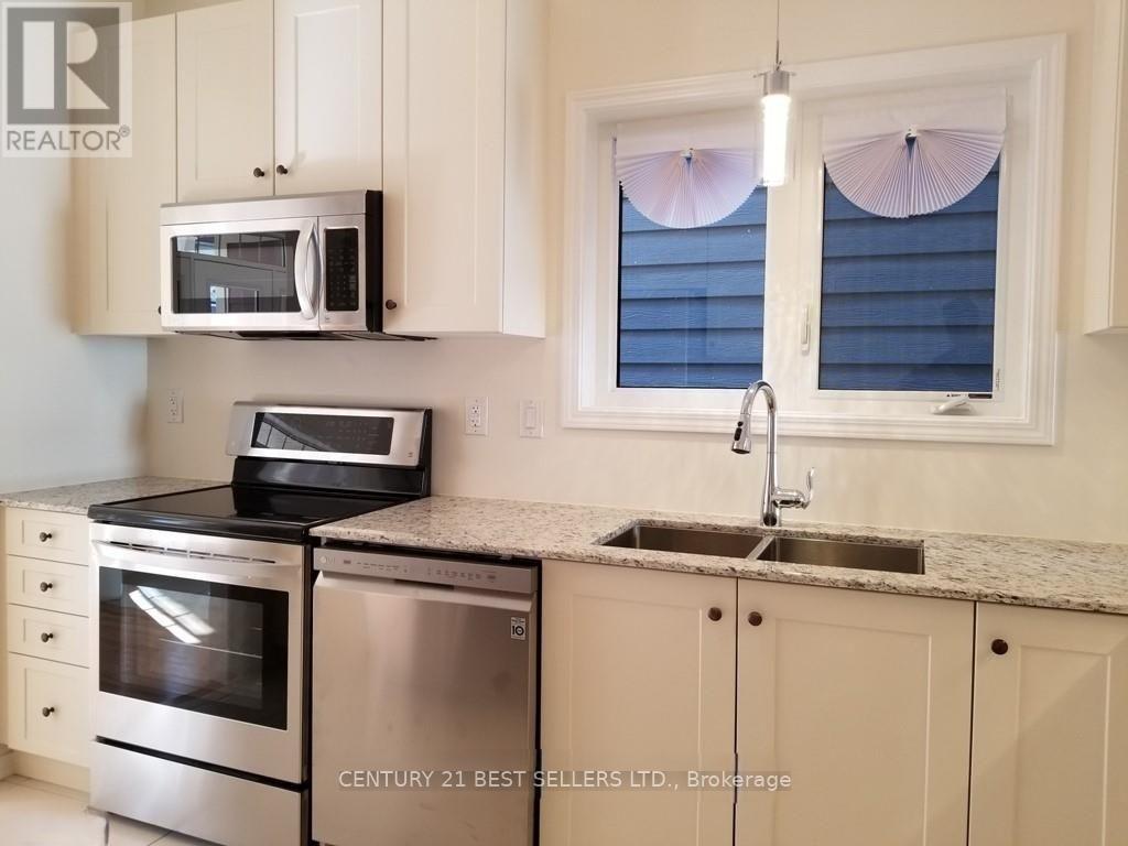 Photo 10 of 3317 Summerhill Way, Severn ON