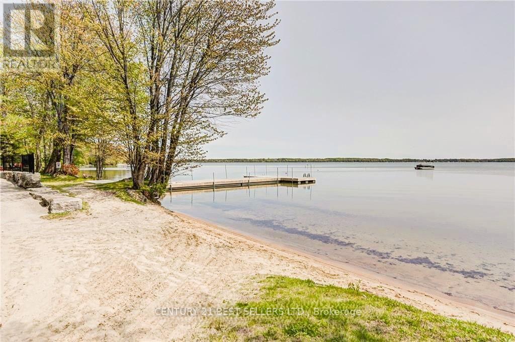 Photo 39 of 3317 Summerhill Way, Severn ON
