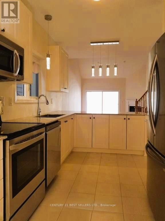 Photo 9 of 3317 Summerhill Way, Severn ON