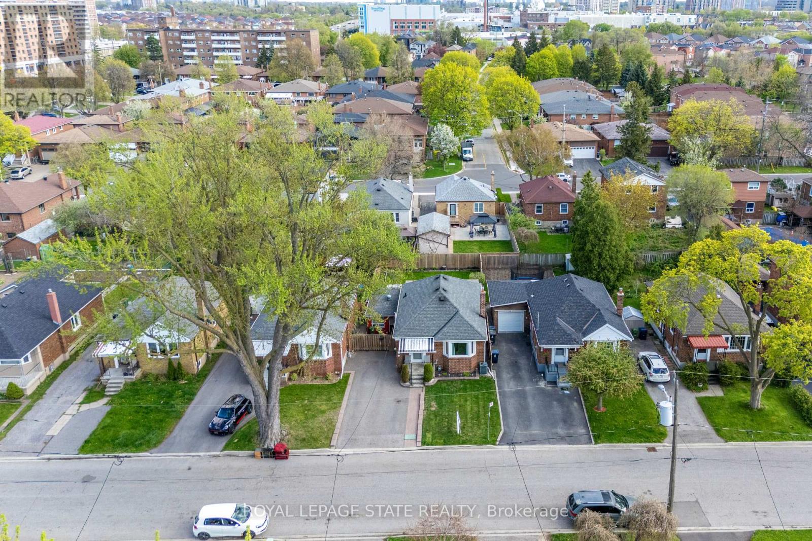 Photo 34 of 11 Speers Avenue, Toronto ON