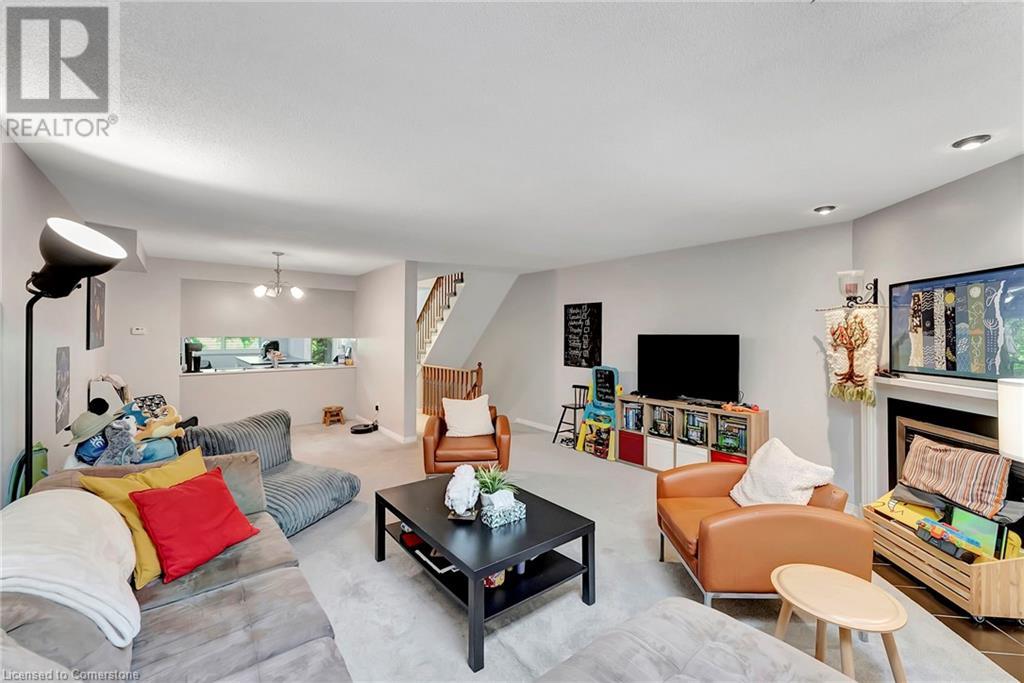 Photo 7 of 26 Moss Boulevard Unit 34, Dundas ON