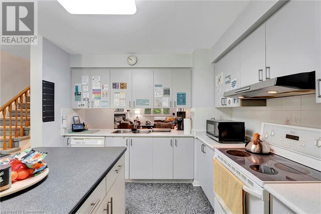 Photo 10 of 26 Moss Boulevard Unit 34, Dundas ON