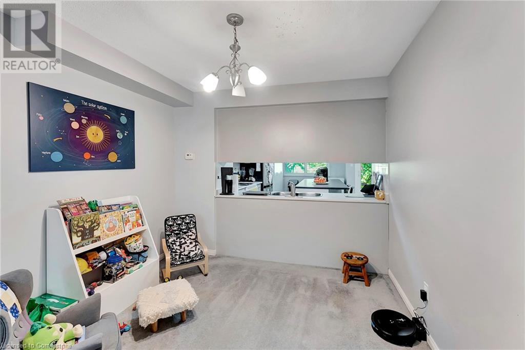 Photo 8 of 26 Moss Boulevard Unit 34, Dundas ON