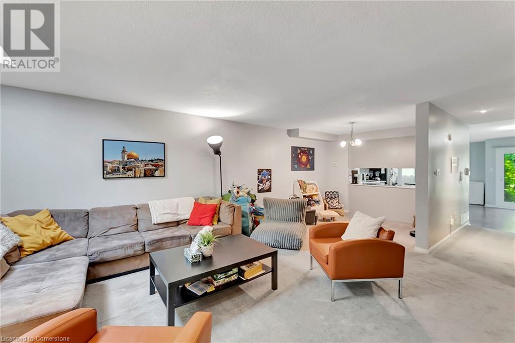 Photo 6 of 26 Moss Boulevard Unit 34, Dundas ON