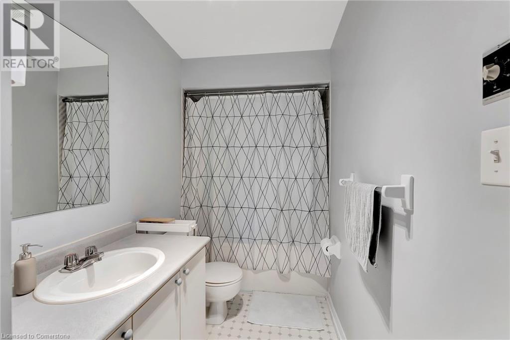 Photo 20 of 26 Moss Boulevard Unit 34, Dundas ON