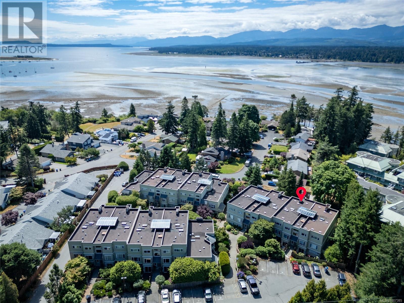 308C 2250 Manor Pl, Comox