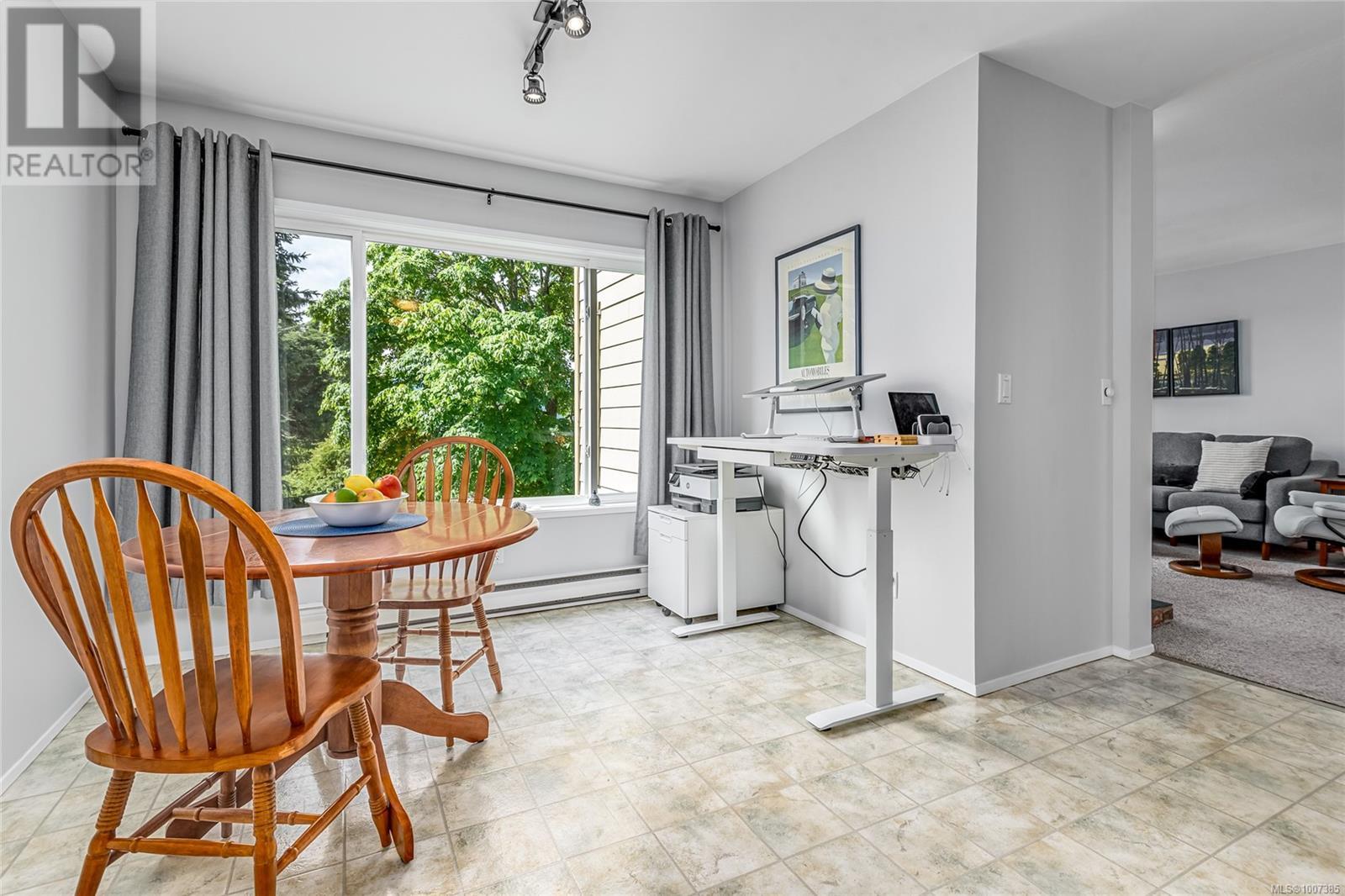 308C 2250 Manor Pl, Comox