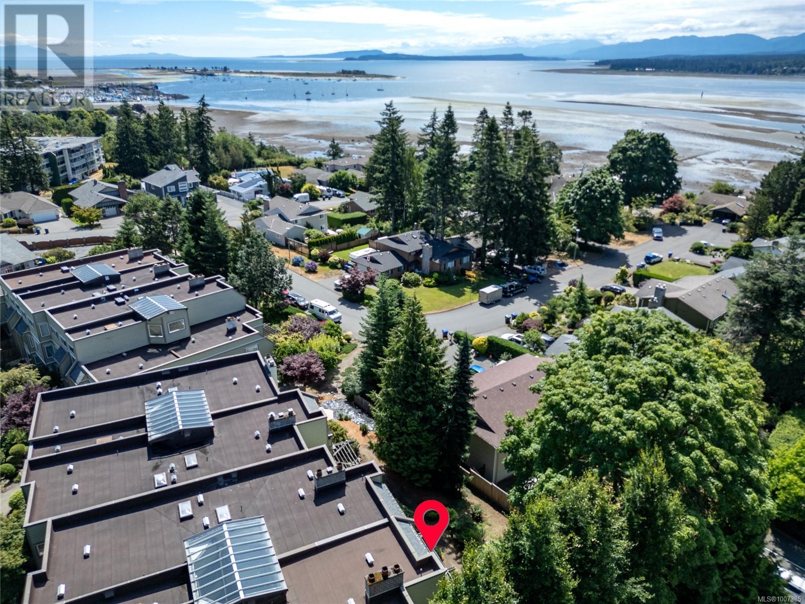 308C 2250 Manor Pl, Comox