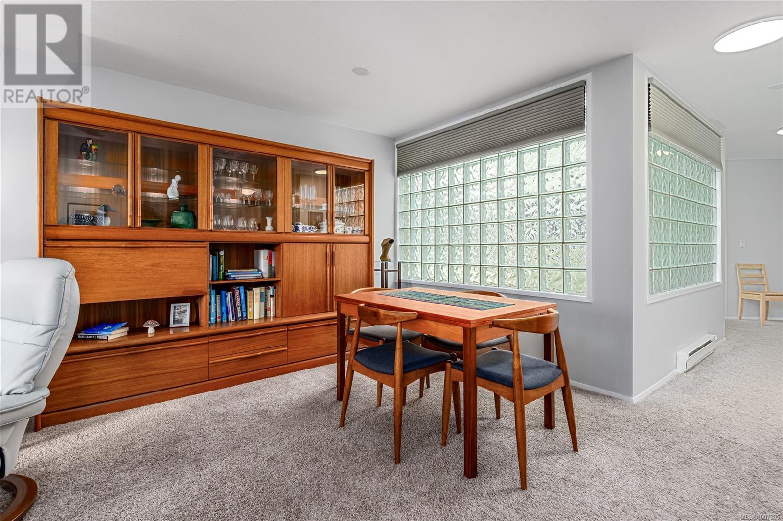 308C 2250 Manor Pl, Comox