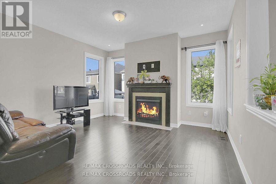 Photo 21 of 906 Whimbrel Way, Ottawa ON