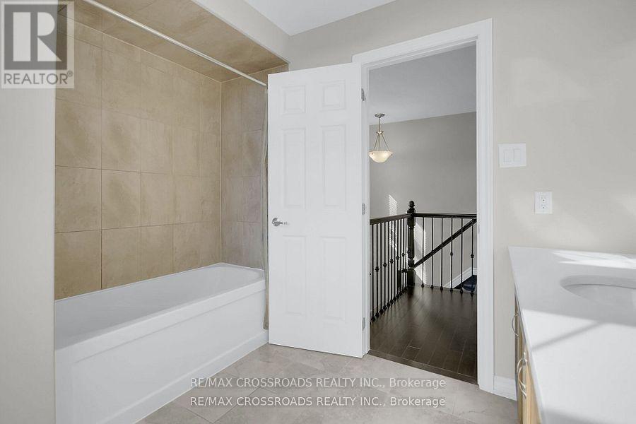 Photo 27 of 906 Whimbrel Way, Ottawa ON