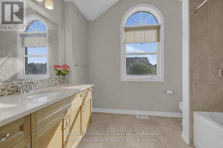Photo 23 of 906 Whimbrel Way, Ottawa ON