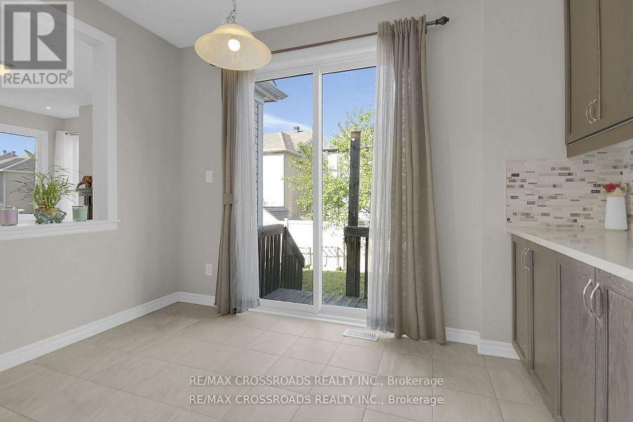 Photo 17 of 906 Whimbrel Way, Ottawa ON