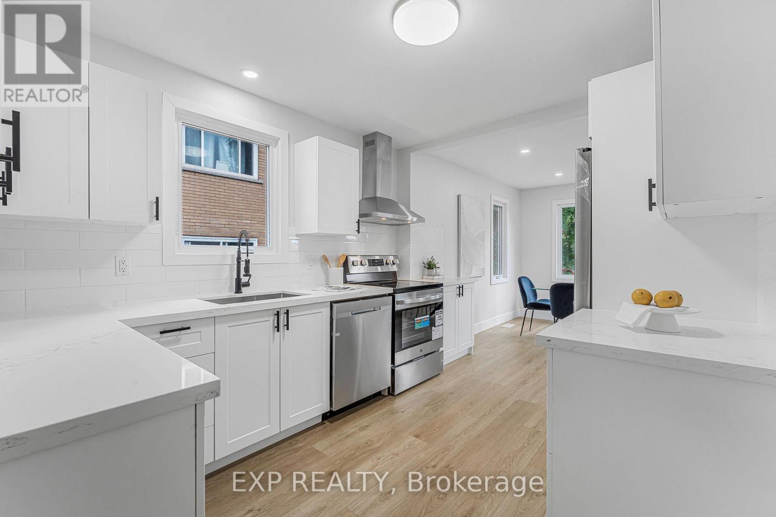 Photo 12 of 319 East 28th Street, Hamilton ON