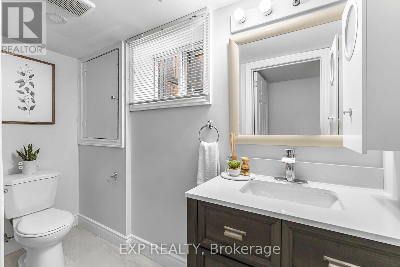 Photo 31 of 319 East 28th Street, Hamilton ON