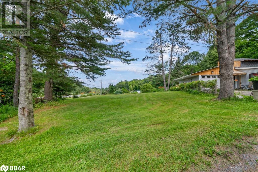 Photo 13 of 1291 Muskoka Rd 118 W, Bracebridge ON