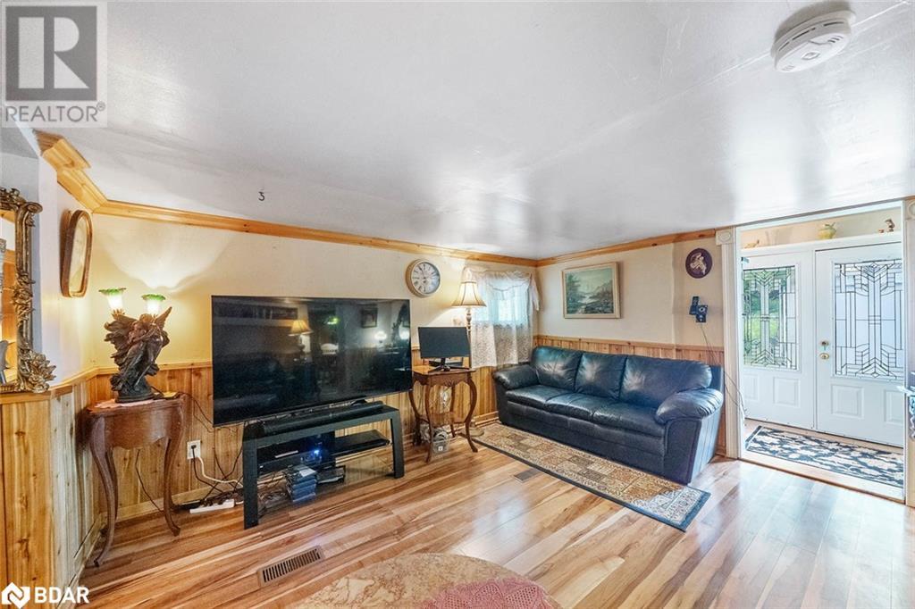 Photo 2 of 1291 Muskoka Rd 118 W, Bracebridge ON