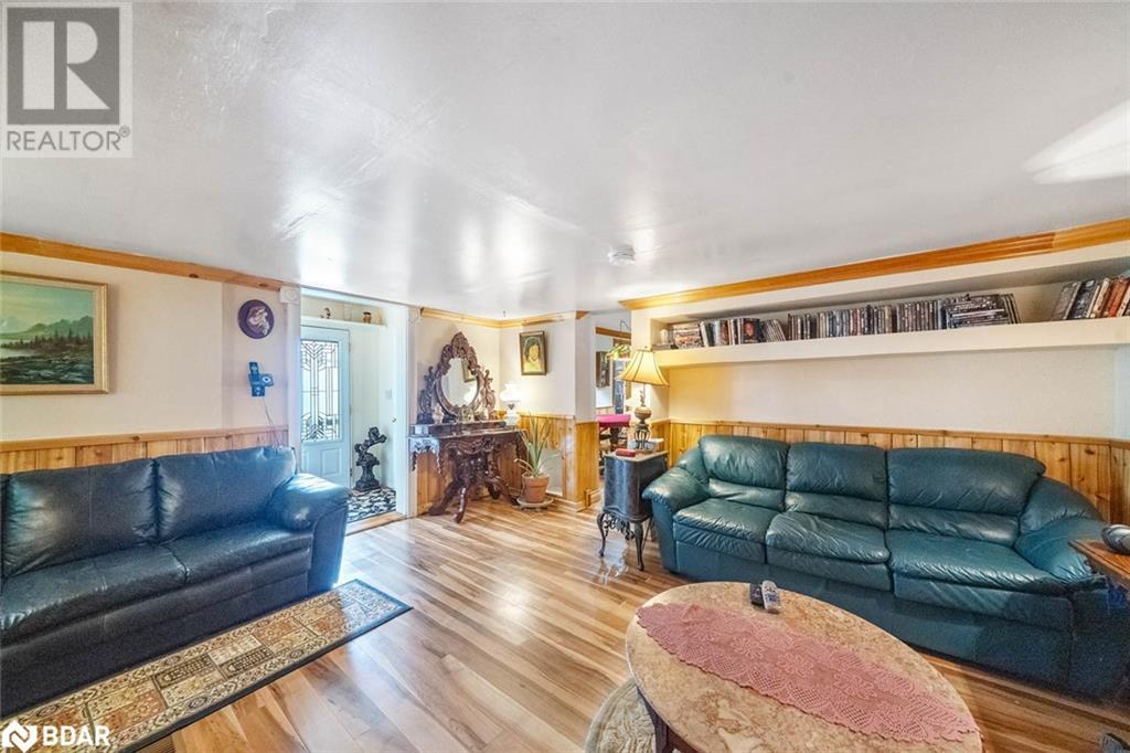 Photo 17 of 1291 Muskoka Rd 118 W, Bracebridge ON