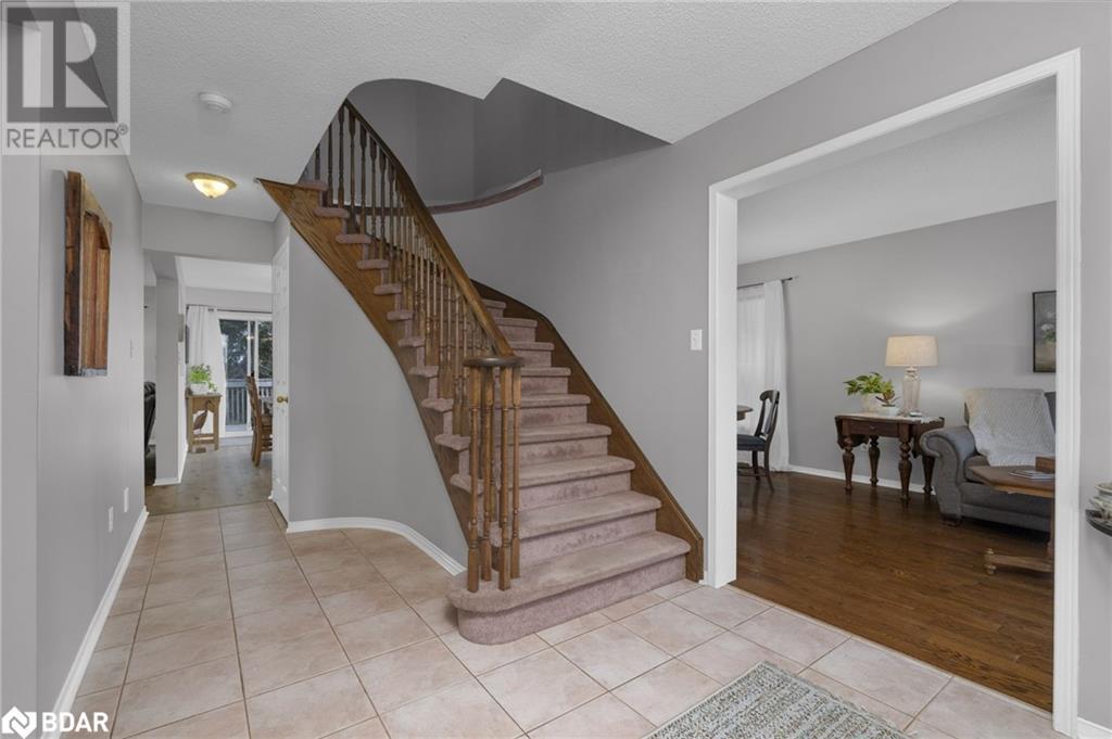 Photo 37 of 47 Finlay Road, Barrie ON