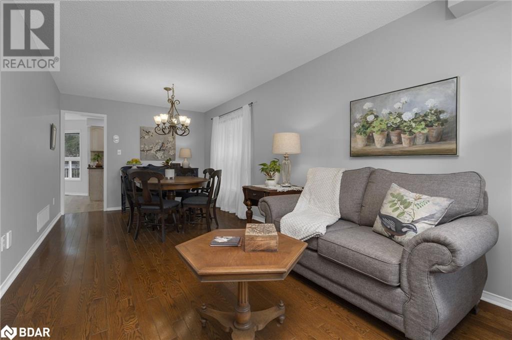 Photo 43 of 47 Finlay Road, Barrie ON