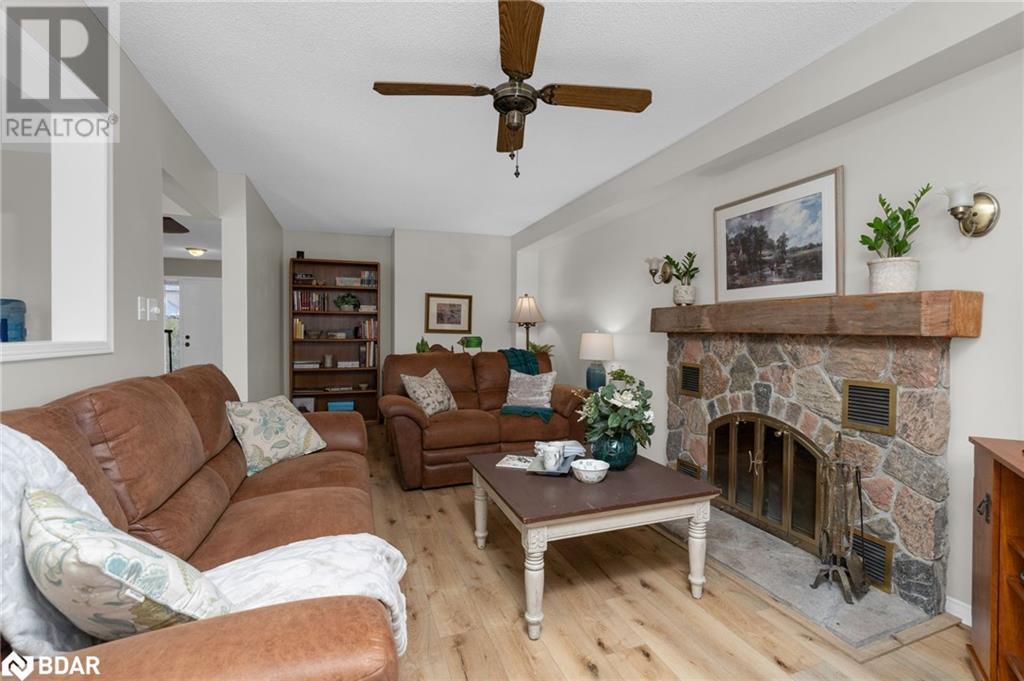 Photo 5 of 47 Finlay Road, Barrie ON