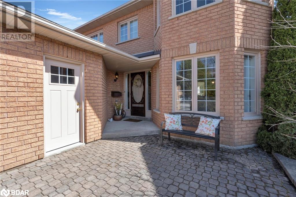 Photo 12 of 47 Finlay Road, Barrie ON