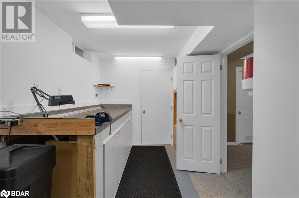 Photo 27 of 47 Finlay Road, Barrie ON