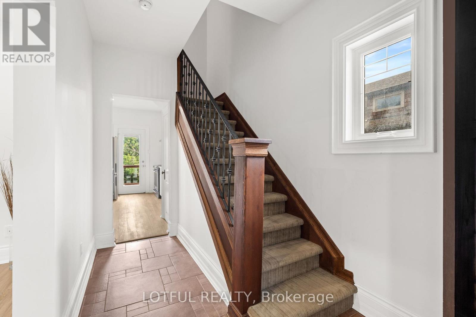 Photo 6 of 45 Hampton Avenue, Ottawa ON