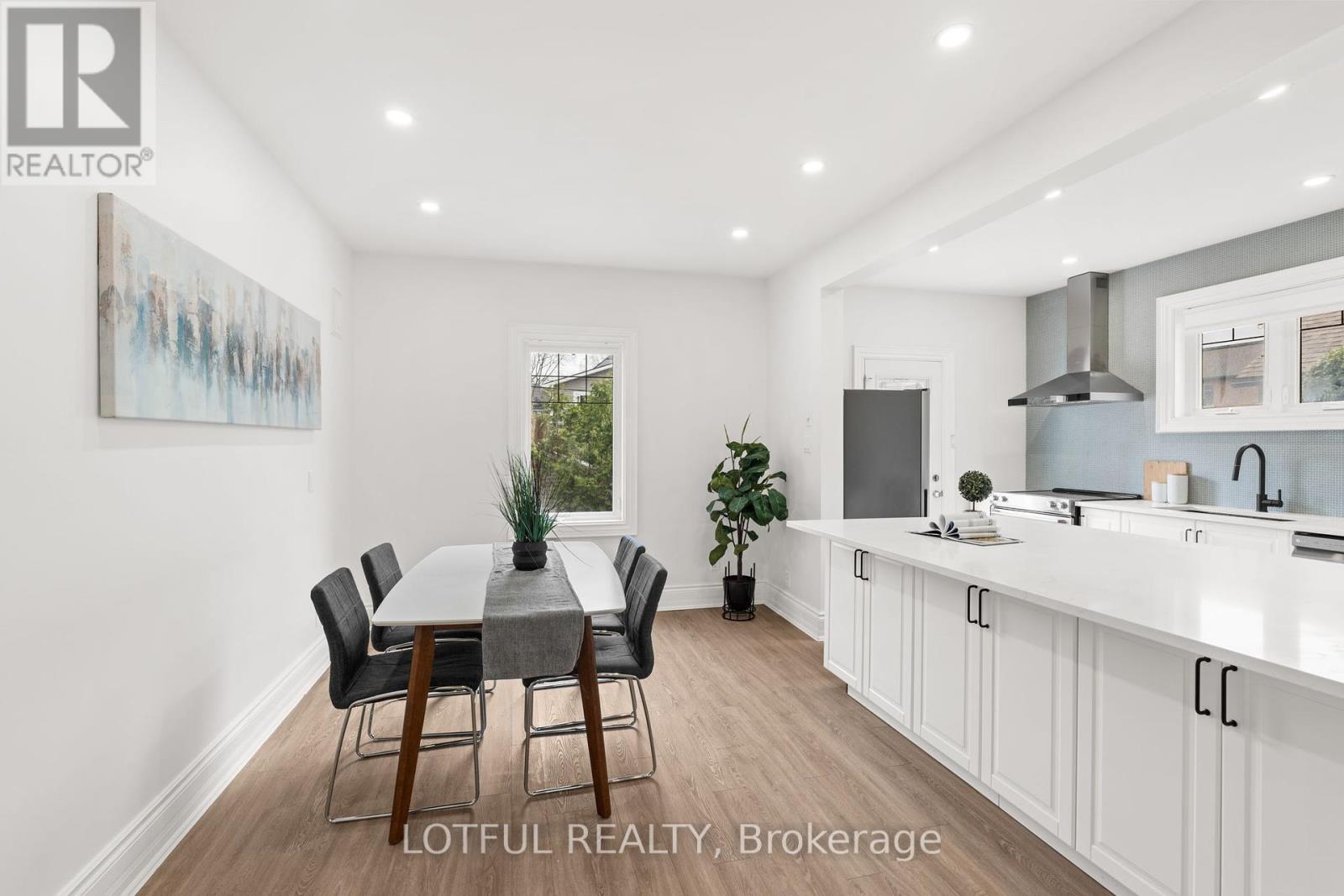 Photo 21 of 45 Hampton Avenue, Ottawa ON