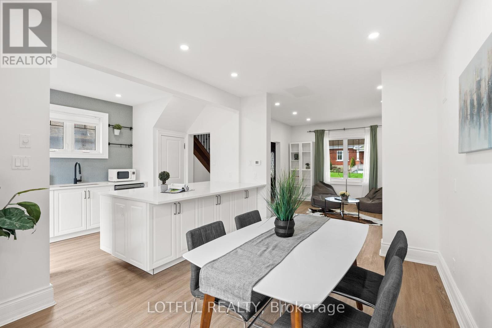 Photo 7 of 45 Hampton Avenue, Ottawa ON