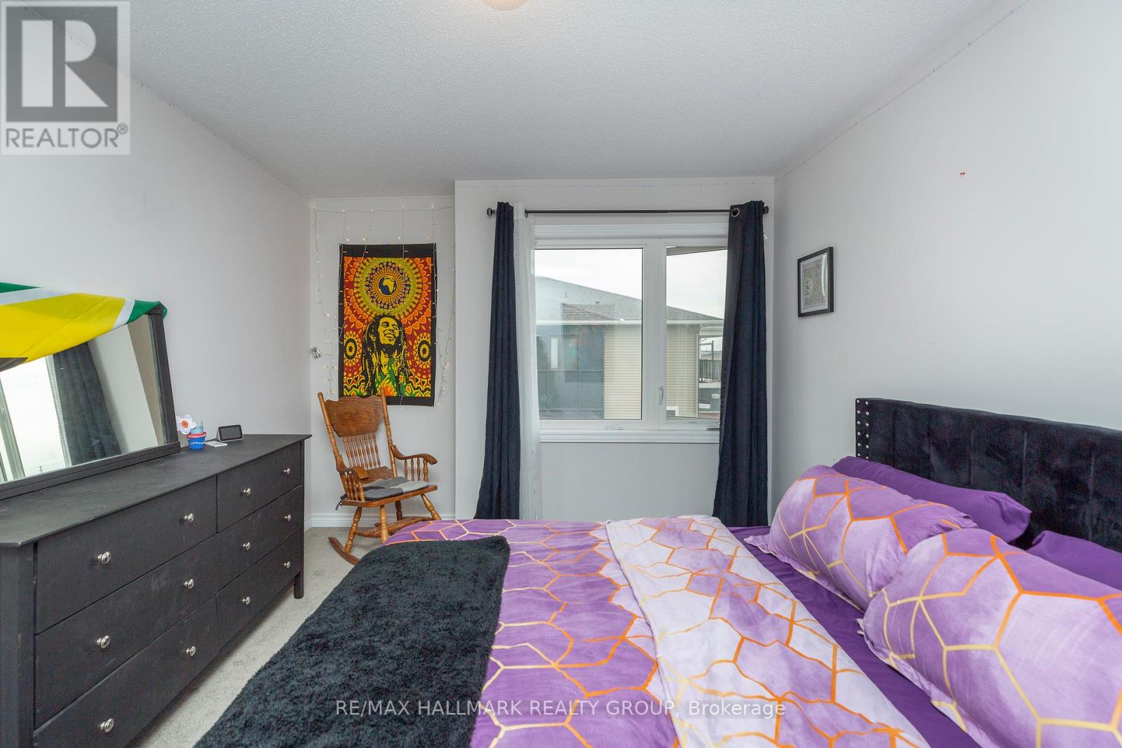 Photo 25 of 105 Walleye Private, Ottawa ON