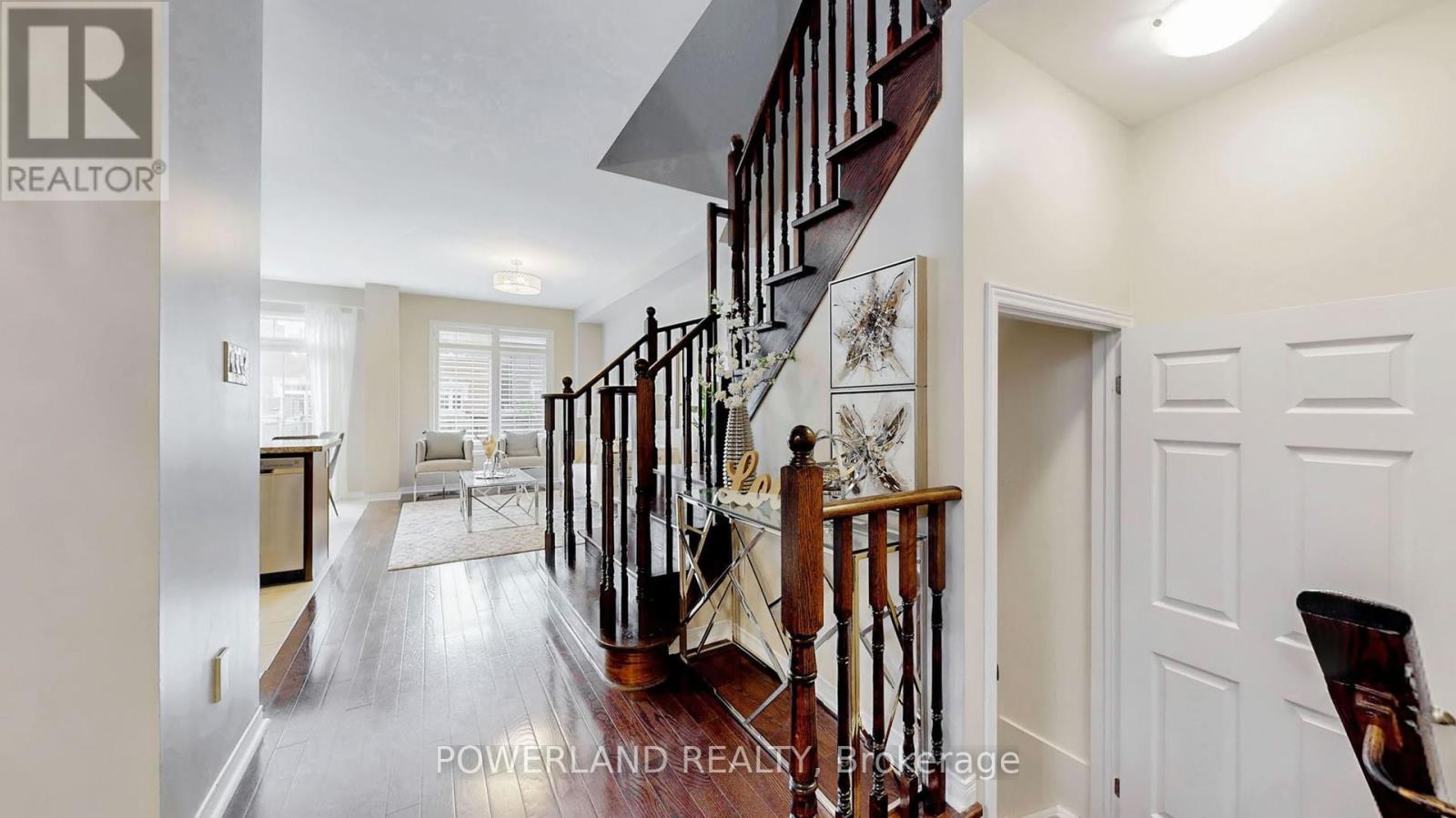 Single Family House for Sale in  SPRUCE PINE CRESCENT Vaughan (Patterson) 