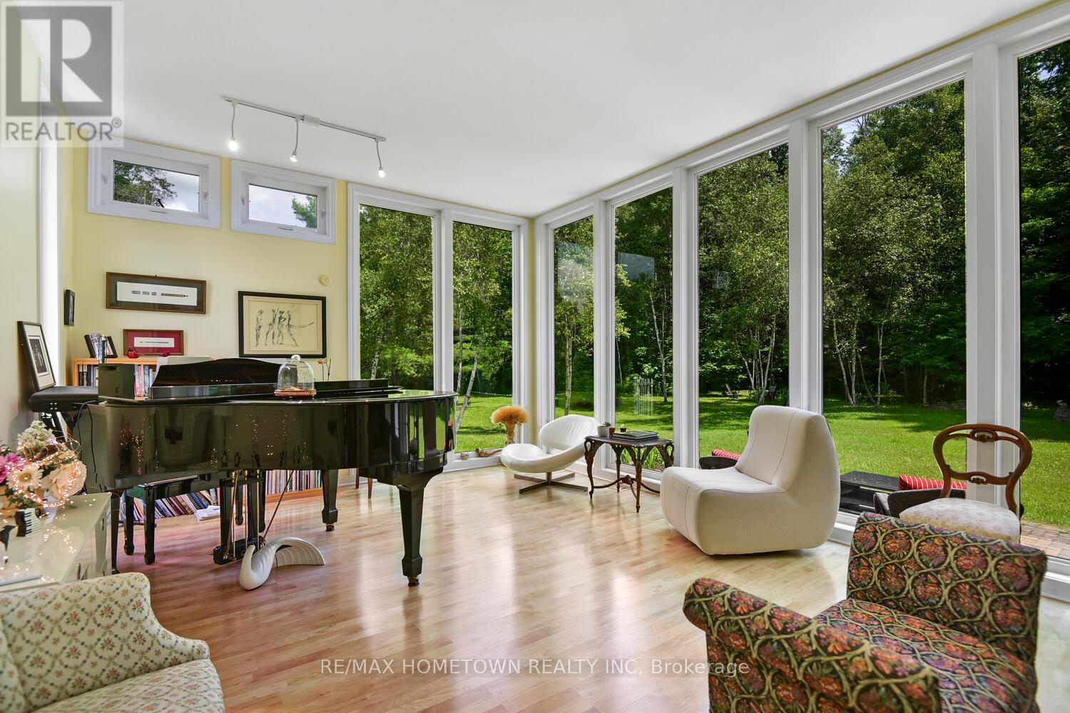 Photo 17 of 1326 Lily Bay Drive N, Elizabethtownkitley ON