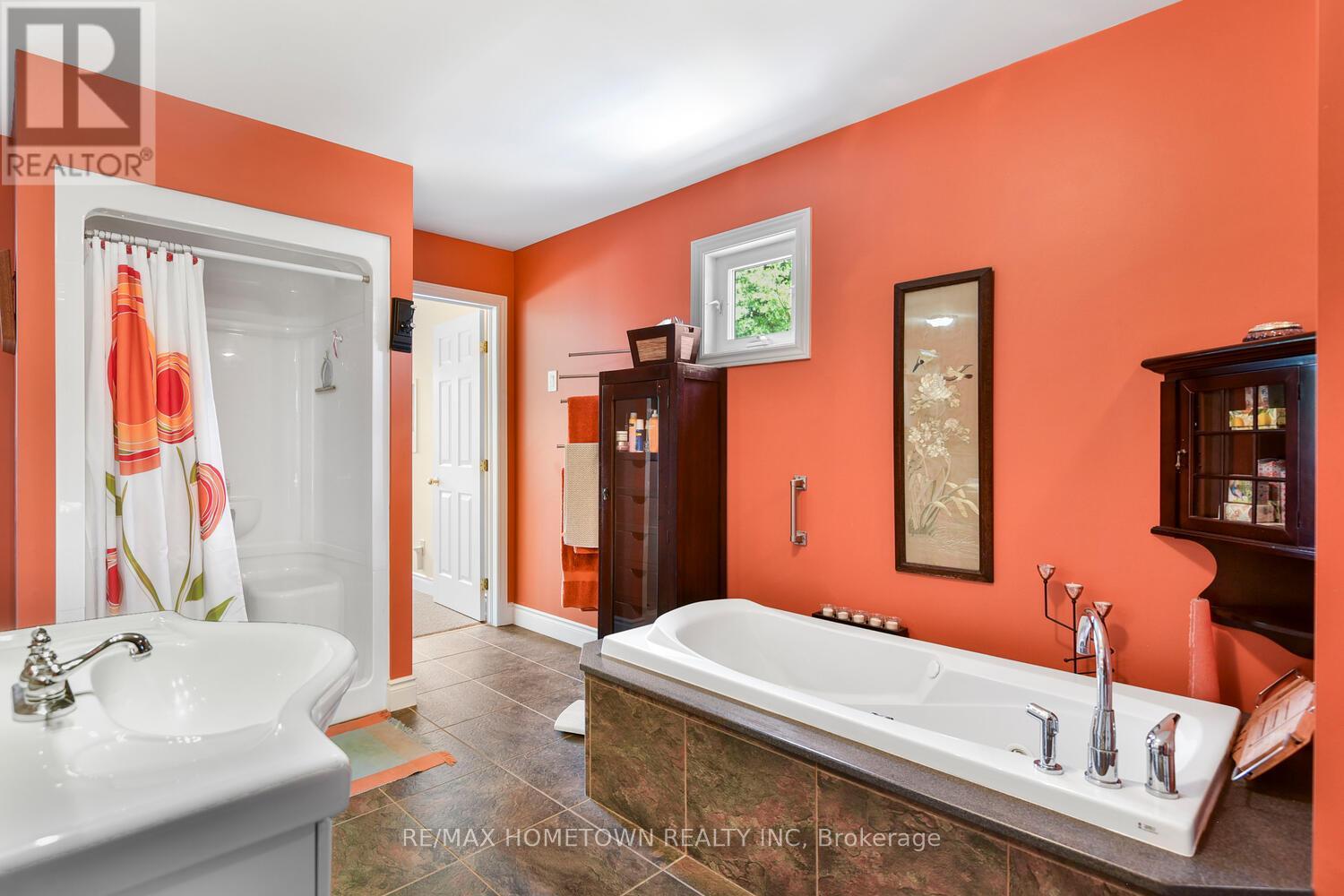 Photo 21 of 1326 Lily Bay Drive N, Elizabethtownkitley ON