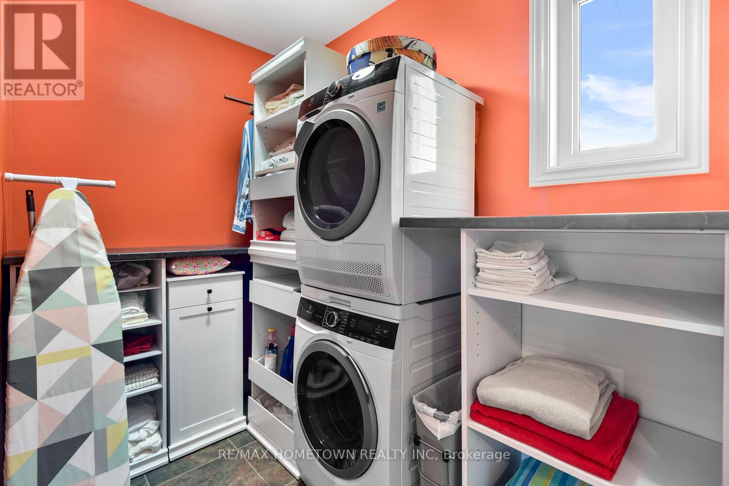 Photo 23 of 1326 Lily Bay Drive N, Elizabethtownkitley ON
