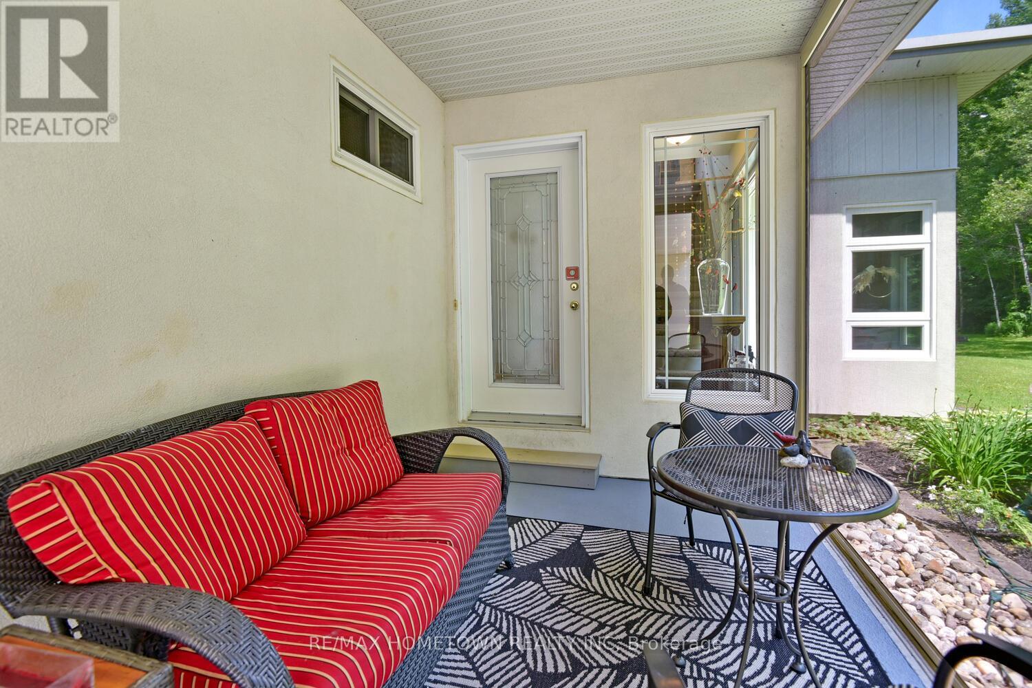 Photo 8 of 1326 Lily Bay Drive N, Elizabethtownkitley ON