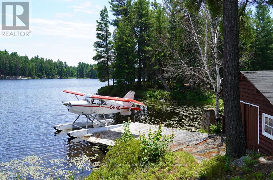 AE 380 & JDD 651 BIRD LAKE - 19