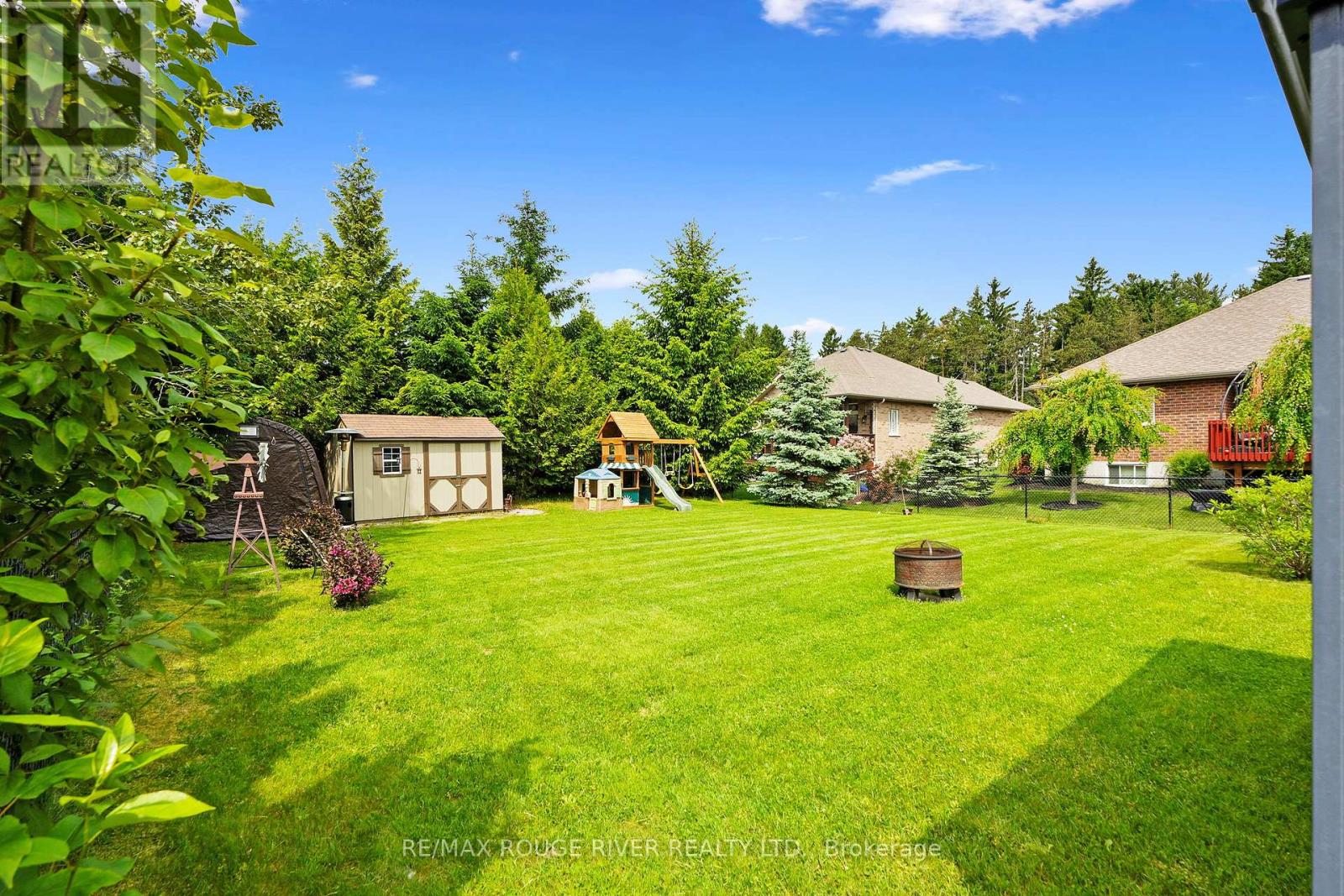 Photo 4 of 14 Algonquin Avenue, Brighton ON
