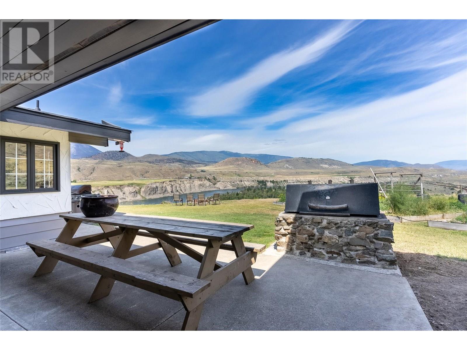 3541 Drinkwater Road, Ashcroft