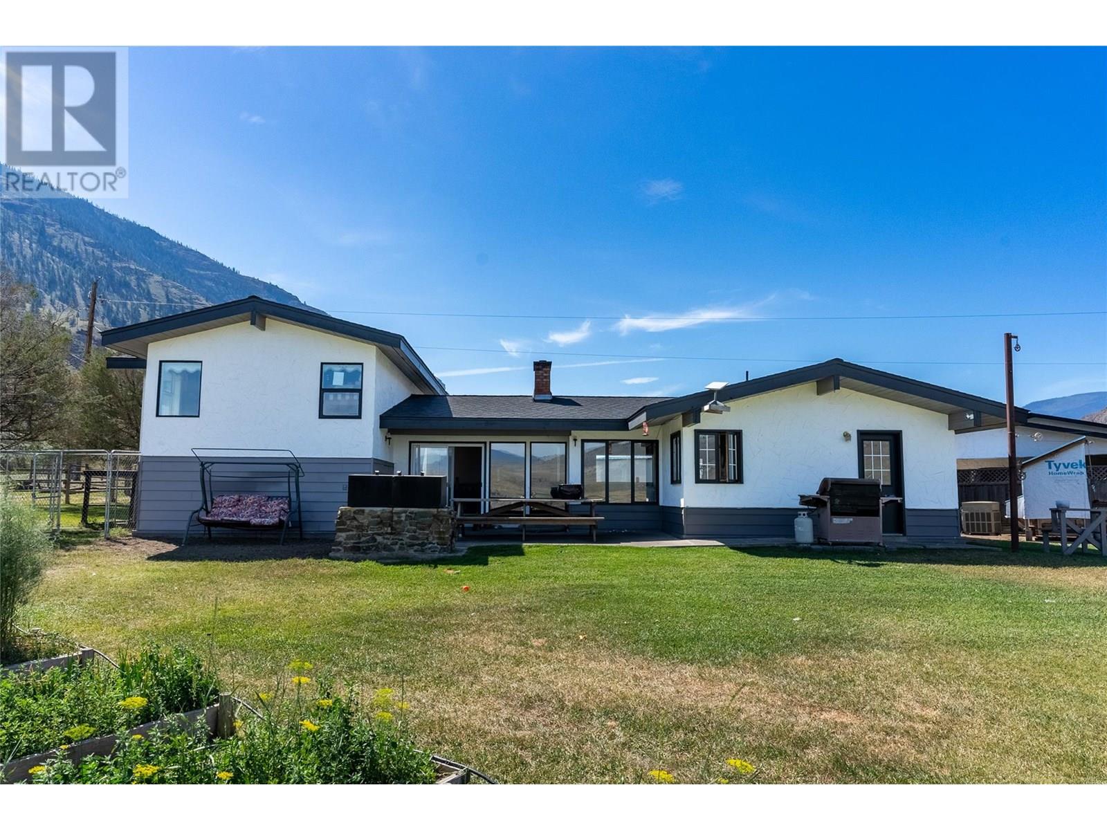 3541 Drinkwater Road, Ashcroft
