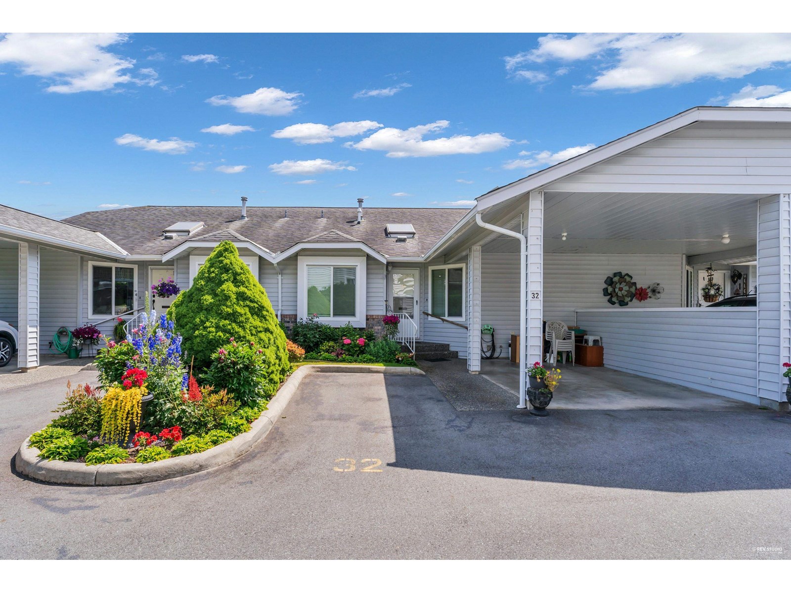 Photo 11 of 32 2989 Trafalgar Street, Abbotsford BC