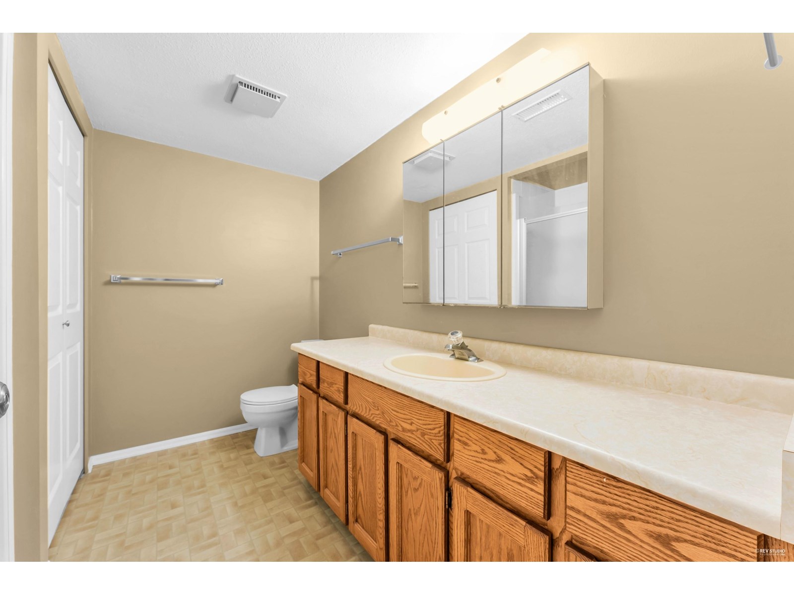 Photo 10 of 32 2989 Trafalgar Street, Abbotsford BC