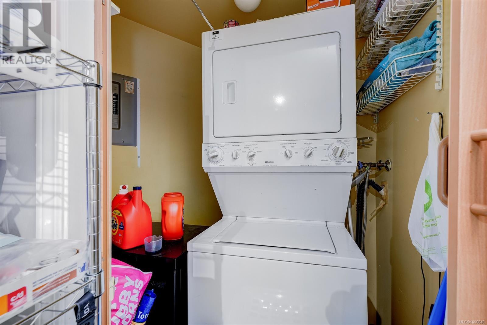 #206 3900 SHELBOURNE ST - Image 18